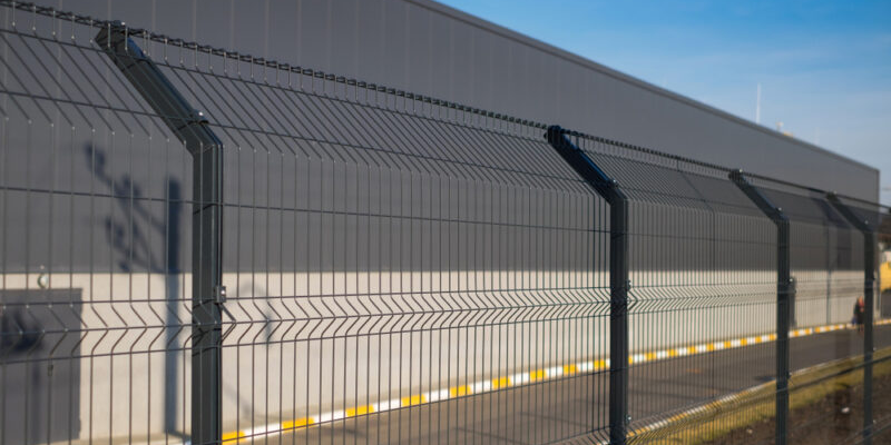 How to Choose the Right Wire Mesh Fence for Your Property